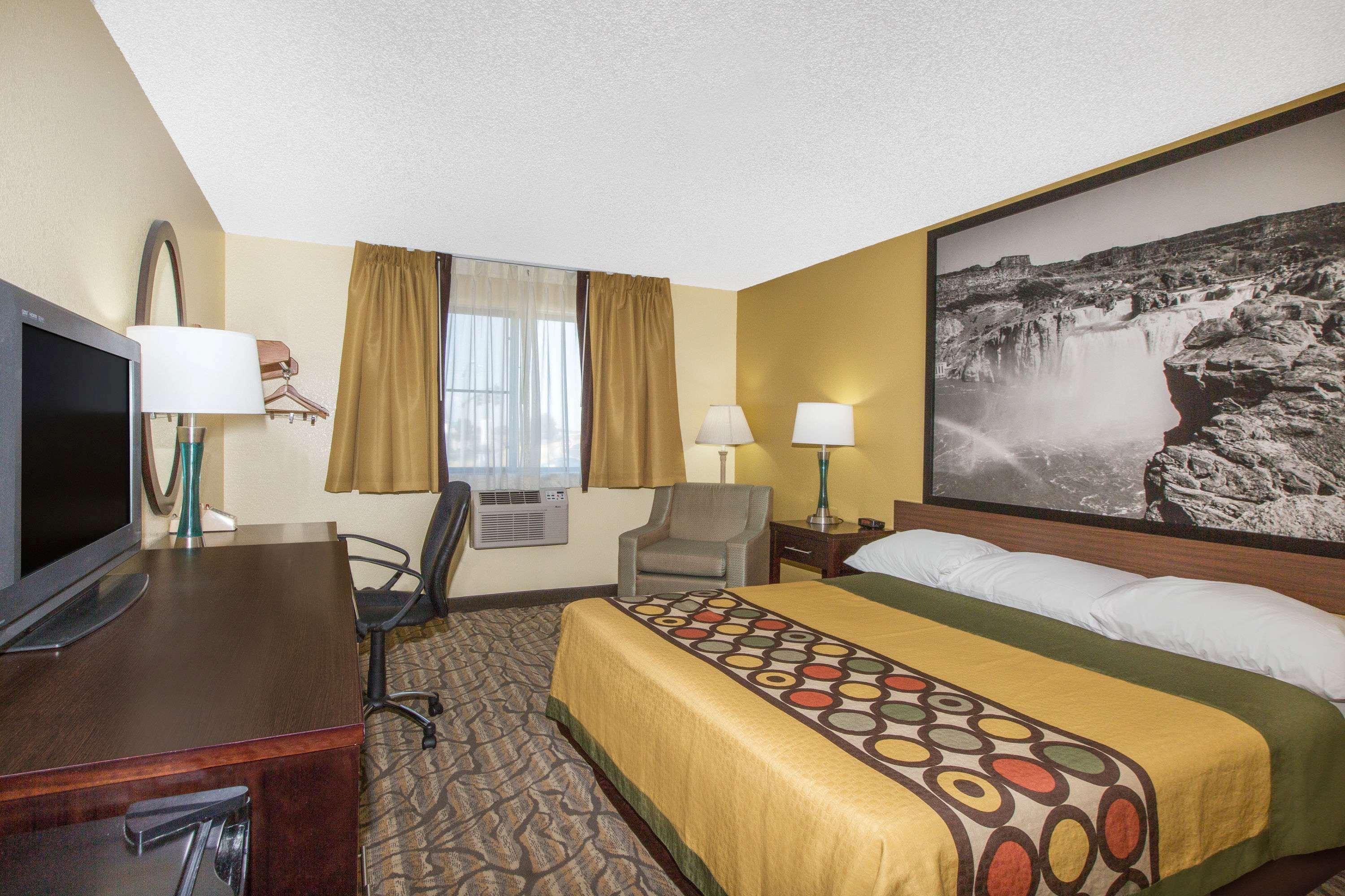 ซูเปอร์ 8 บาย วินด์แฮม นัมปา Hotel แนมปา ภายนอก รูปภาพ