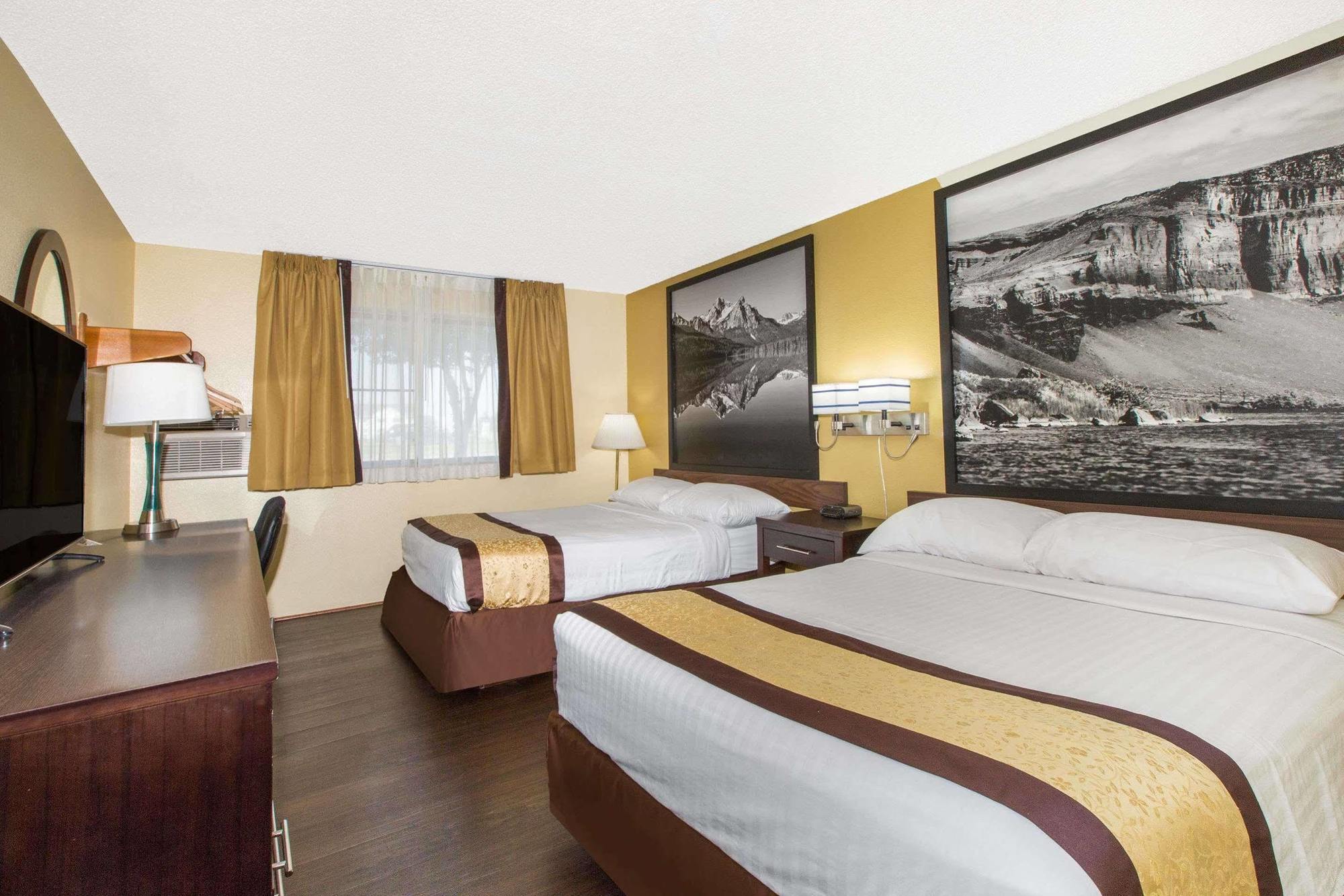 ซูเปอร์ 8 บาย วินด์แฮม นัมปา Hotel แนมปา ภายนอก รูปภาพ